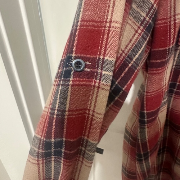 Ladies Plaid Flannel Button Down, Size Medium - Picture 3 of 4